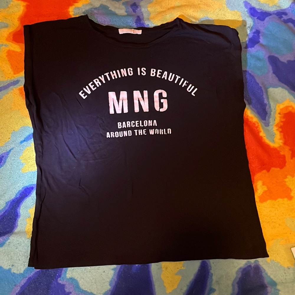 MANGO tee